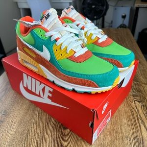 Nike Air Max 90 SE Running Club (Roma Green)